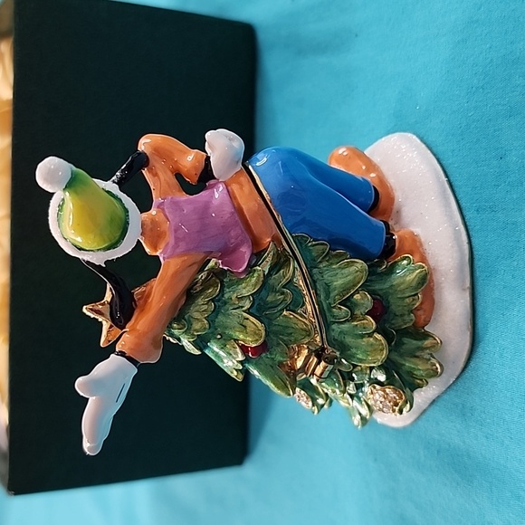 Department 56 Walt Disney Showcase Bejeweled Collection Goofy Limoge Box - Picture 3 of 15